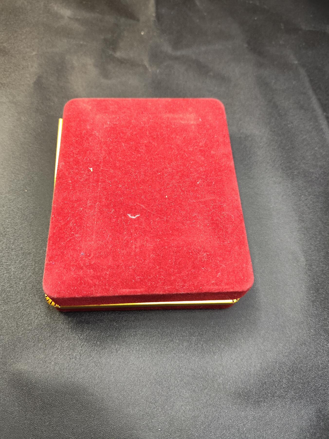 新时代收藏徽章红藏拍卖(第二十五场)  徽章纸品证书杂项 护龄三十年奖章 90年代版本