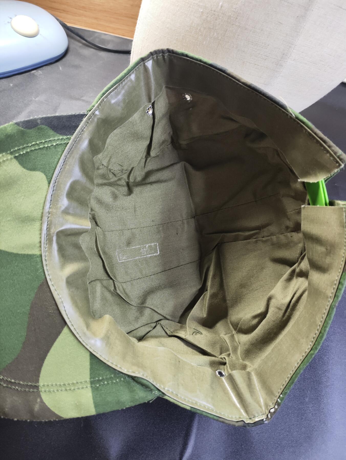 新时代收藏徽章红藏拍卖(第二十五场)  徽章纸品证书杂项 5元秒杀品 库存军训帽 许三多同款 送个塑料徽