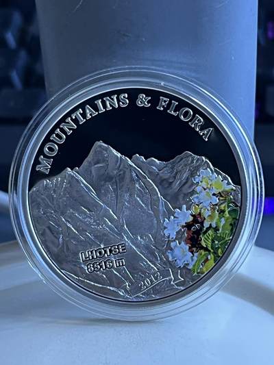 第173期拍卖【长期征集拍品】 - 帕劳2012年洛子峰植物花朵彩色纪念银币，20克，925银，发行量2500枚