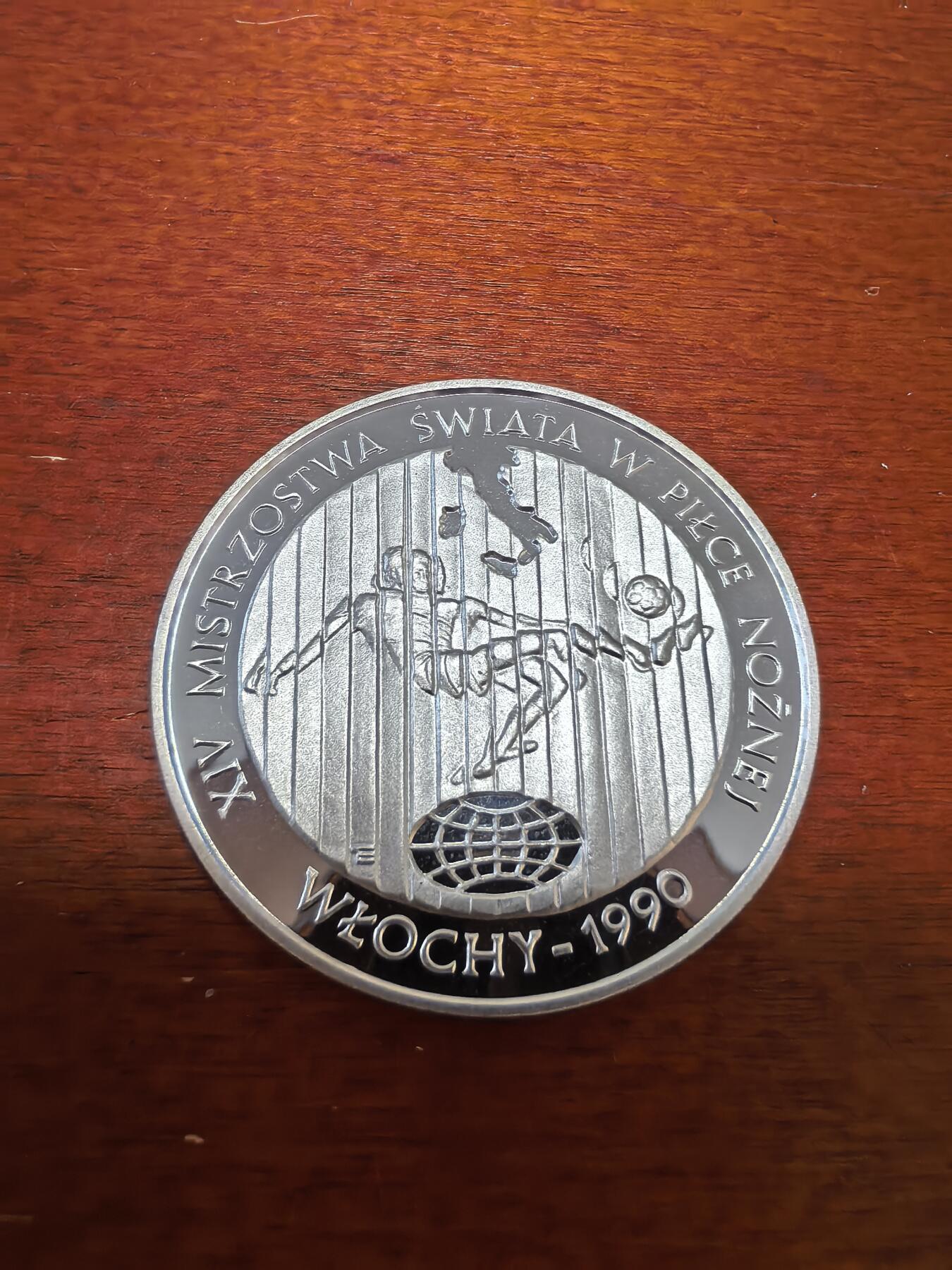 长老汇蛇年精选第四十二场拍卖 1989波兰1990世界杯倒钩2万兹罗提精制银币，2.5万枚，克书45美金