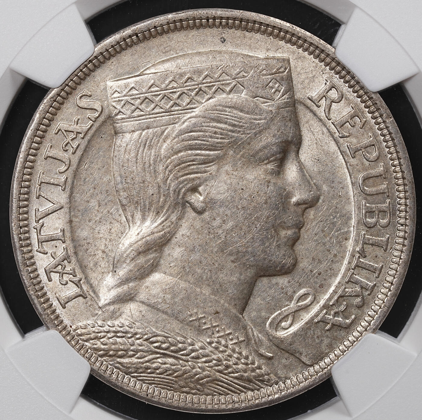 修遠堂世界钱币第八十二期 NGC MS61 1929年拉脱维亚5L大银币