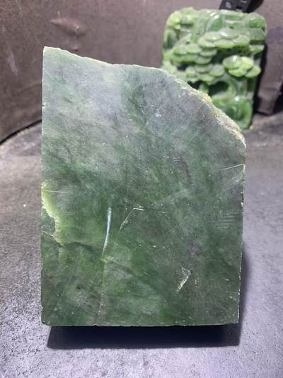 天然原皮和田玉碧玉原石一颗， 天然原皮和田玉碧玉原石一颗，