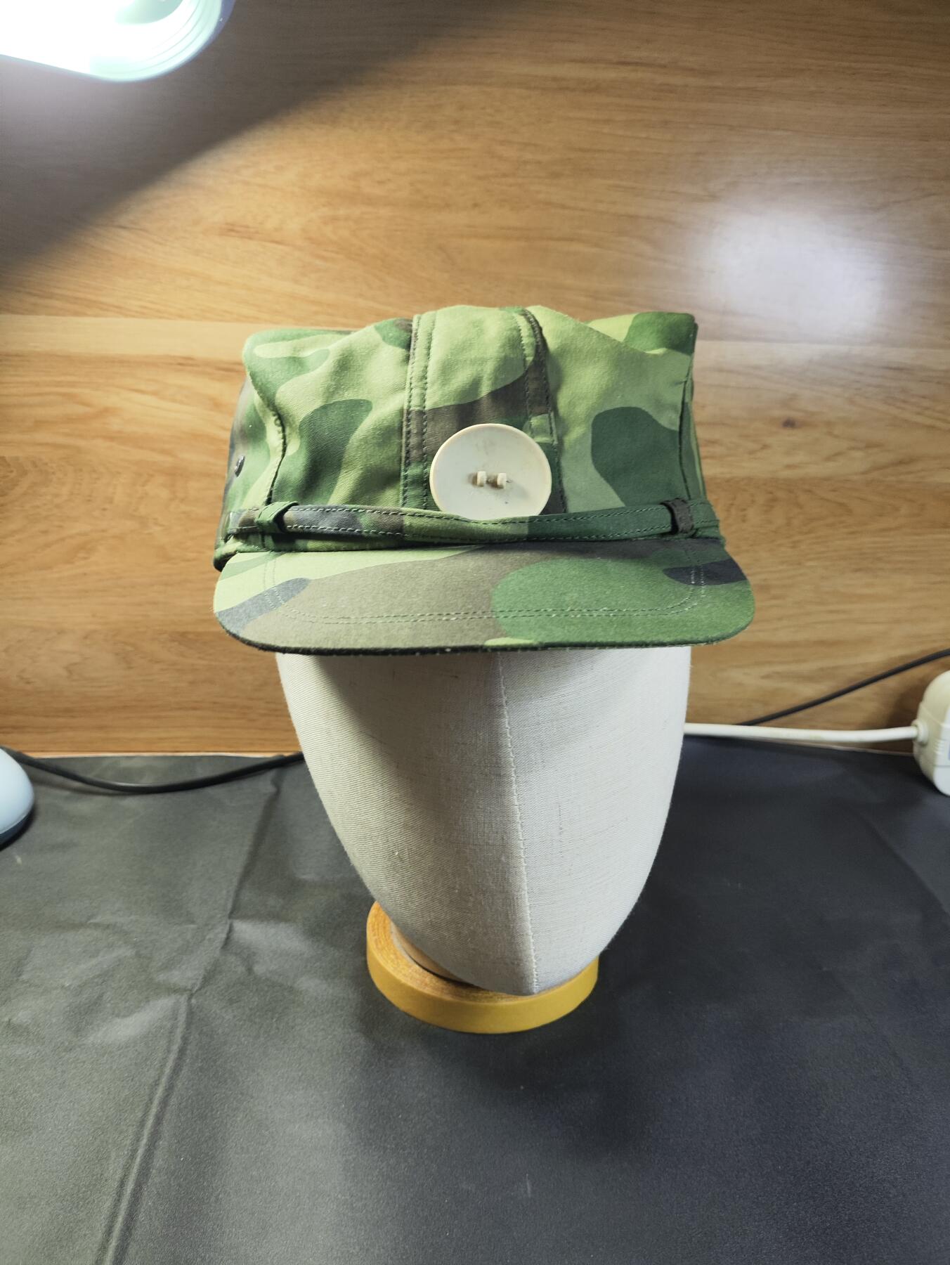 新时代收藏徽章红藏拍卖(第二十五场)  徽章纸品证书杂项 5元秒杀品 库存军训帽 许三多同款 送个塑料徽