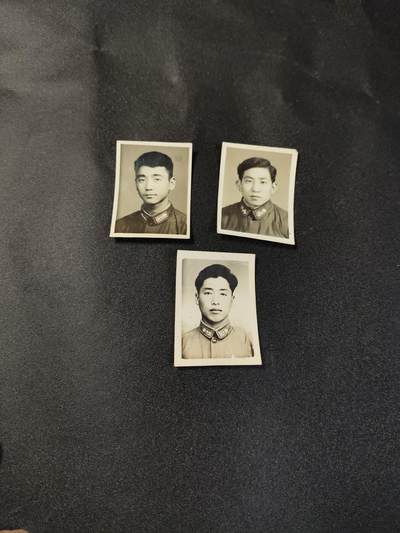 新时代收藏徽章红藏拍卖(第二十五场)  徽章纸品证书杂项 - 50年代老照片 三位55式通讯兵