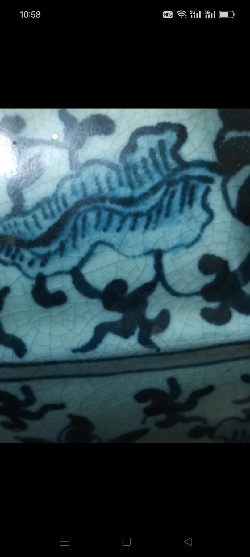 清代道光年  开片青花 【将军罐】底部有冲 不缺肉，尺寸大 重17斤半，其余品相不错  非常罕见难得，收藏价值极高，包老！