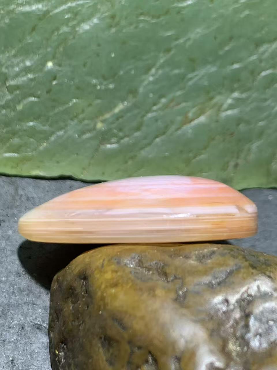 精美川料红白南红玛瑙天眼纹吊坠一个，
