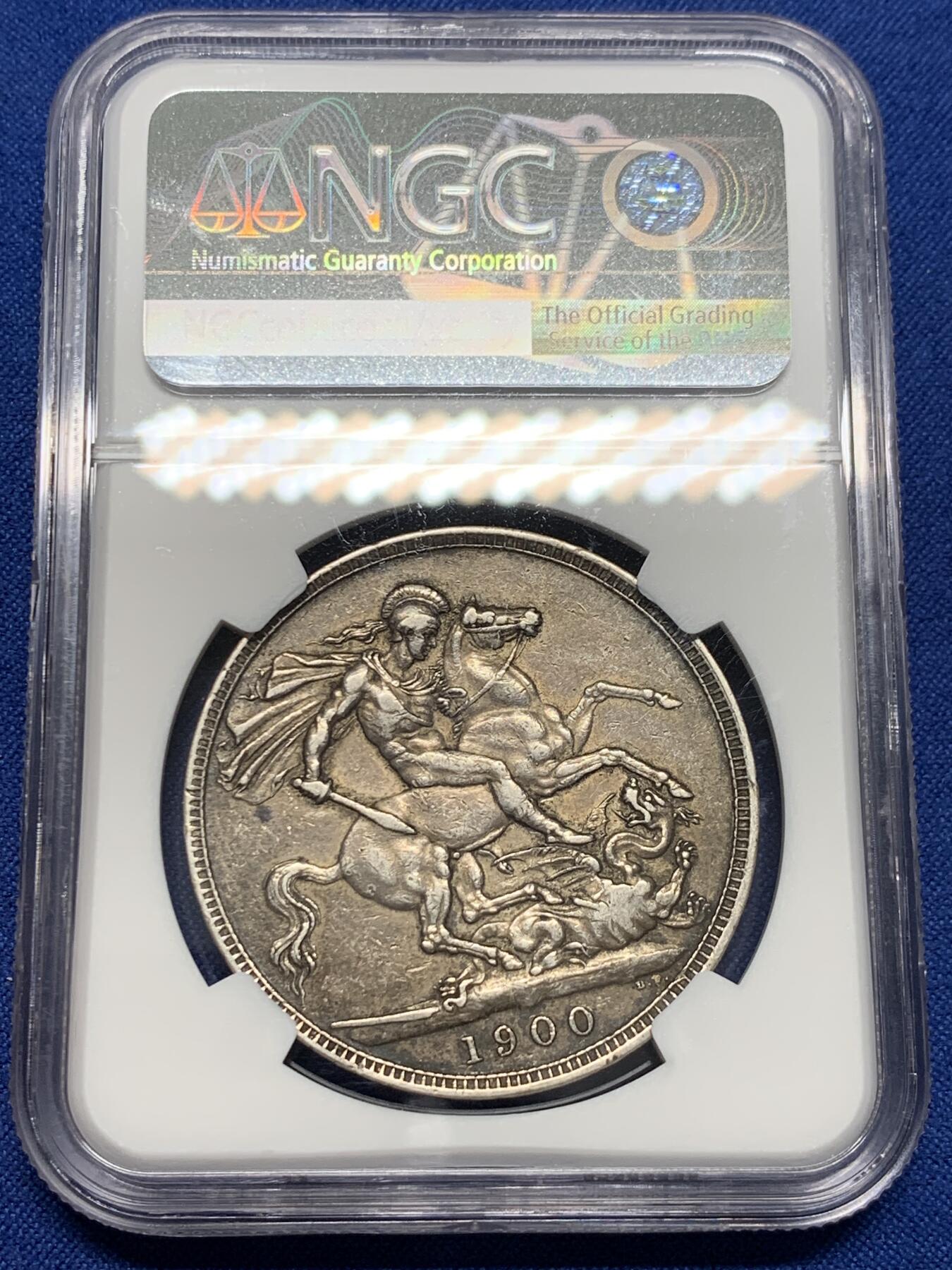 《竞宝斋》第414场 周日，周一，2场连拍 （全场包邮） NGC AU53 英国1900年维多利亚1克朗批纱马剑银币