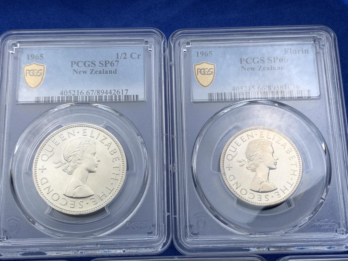 《竞宝斋》第414场 周日，周一，2场连拍 （全场包邮） 七枚一组 PCGS SP65-67 新西兰1965年伊丽莎白二世SP祥币1/2便士至1/2克朗，1965样币级七枚套相当罕见，Stering币制的关门年份。高分收藏级品相，从乔五开始的经典图案一直未变