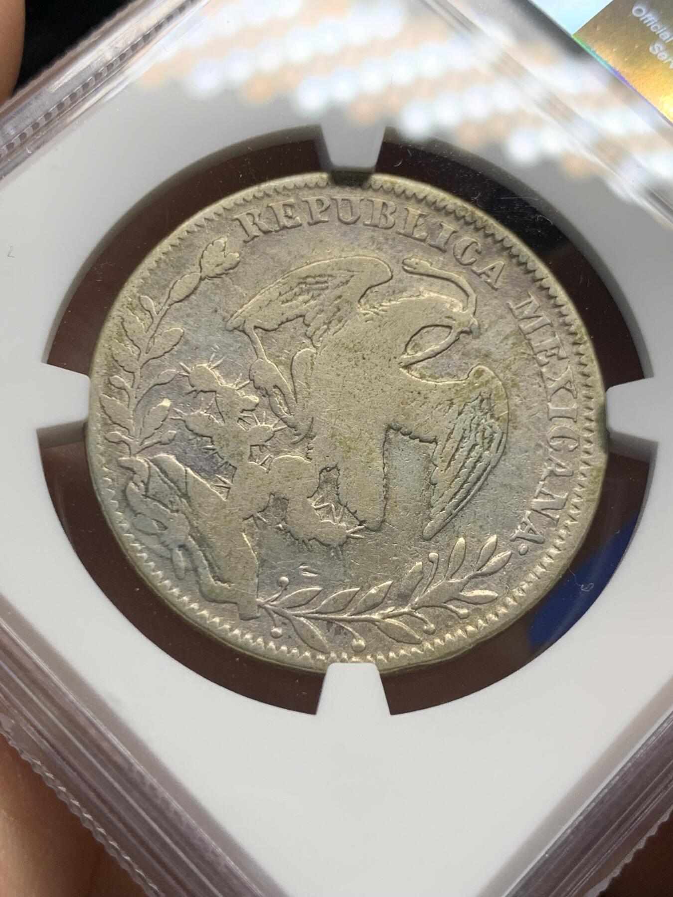 《竞宝斋》第414场 周日，周一，2场连拍 （全场包邮） NGC VGD 1832年墨西哥鹰洋4R 早期鹰洋，还是少见的4R，这种看不出清洗，但很可惜NGC没给分