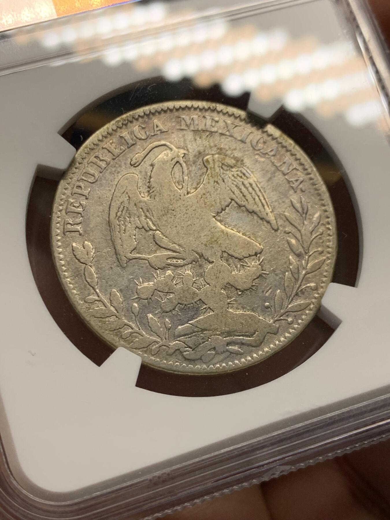 《竞宝斋》第414场 周日，周一，2场连拍 （全场包邮） NGC VGD 1832年墨西哥鹰洋4R 早期鹰洋，还是少见的4R，这种看不出清洗，但很可惜NGC没给分