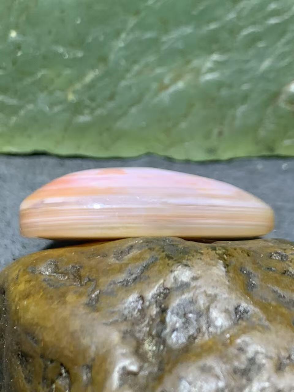 精美川料红白南红玛瑙天眼纹吊坠一个，