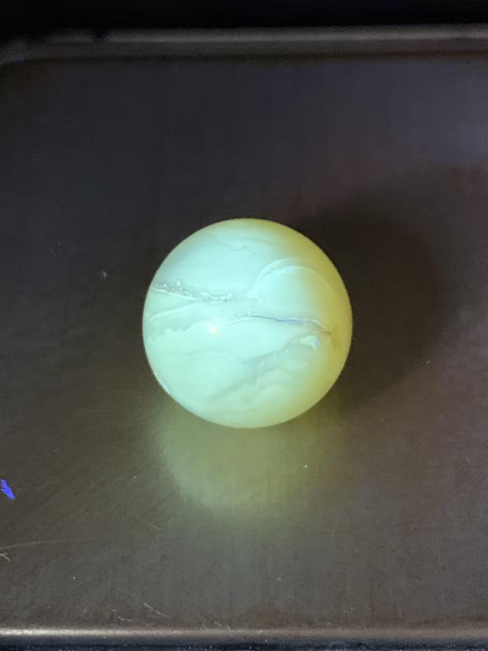 天然俄料原矿蜜蜡老形桶珠一颗！