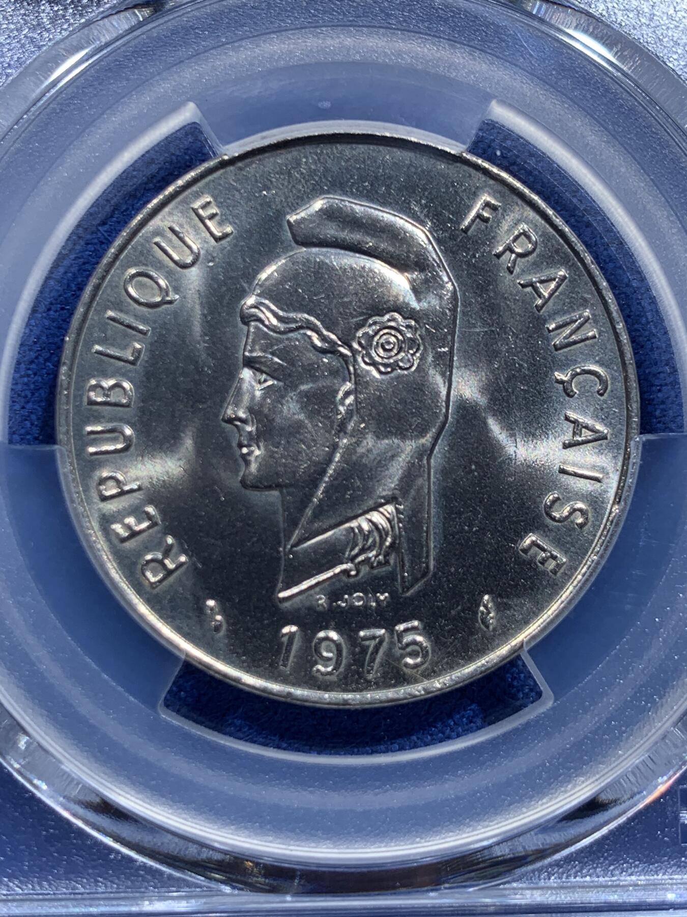 《竞宝斋》第415场 周日，周一，2场连拍 （全场包邮） PCGS MS65 法属伊萨1975年100法郎 车轮光状态漂亮！不常见的法属殖民地的硬币发行量仅40万枚，亚军分！