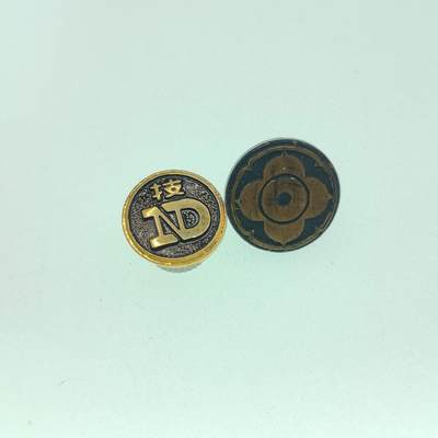 0元起拍勋章 第291期 咸鱼国勋章拍卖专场 9月4日（周四）下午6：00开始 - 日本徽章两个