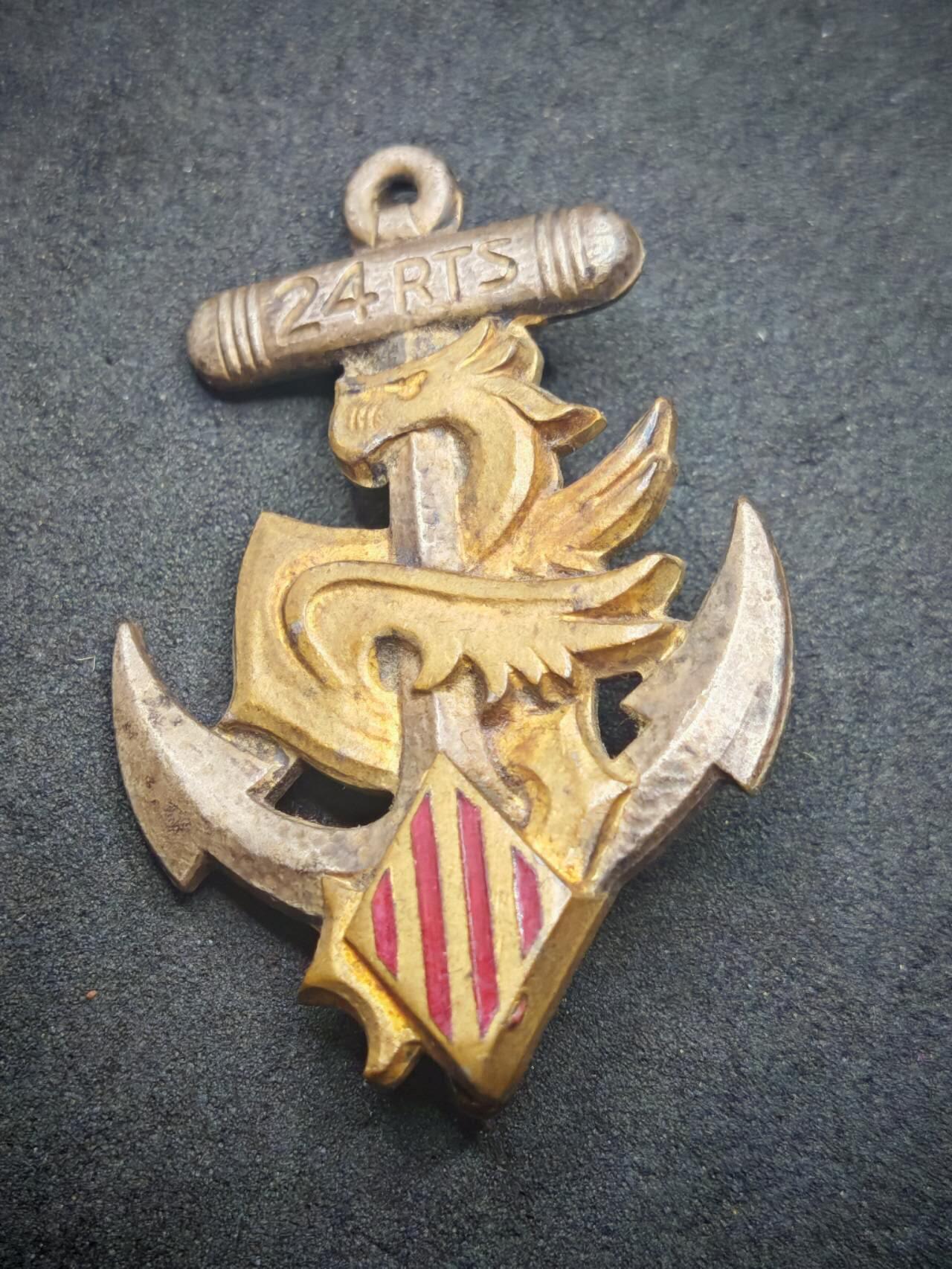 凯旋世界勋赏（第18期）（欢迎送拍）（对拍品有疑问请询问客服，不接受到手刀，出价默认拍品品相。请认真阅读拍卖规则！出价默认已认可！）（收到货请录制开箱视频，无视频概不处理问题。）