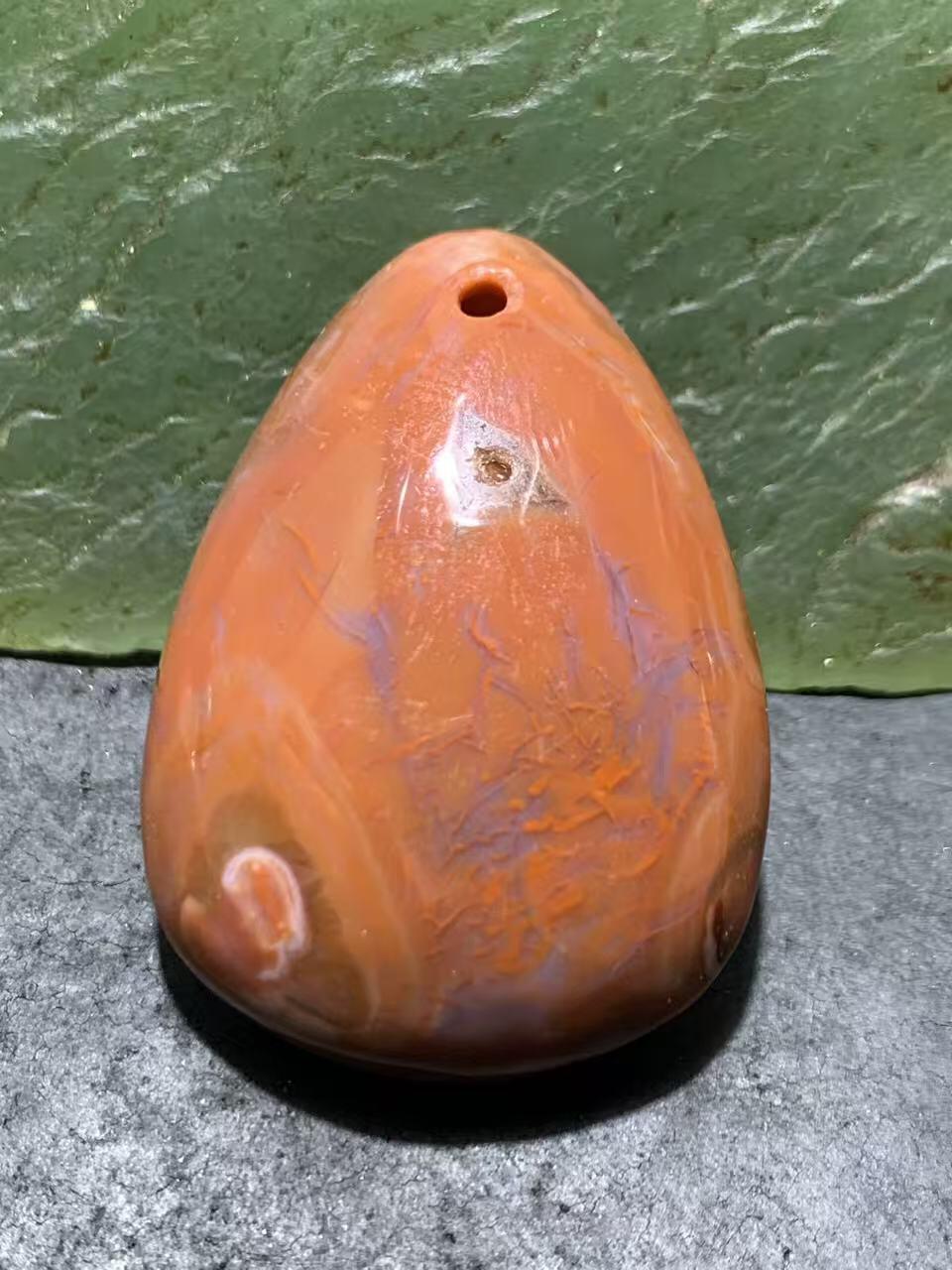 罕见川料南红玛瑙晶洞吊坠一个，