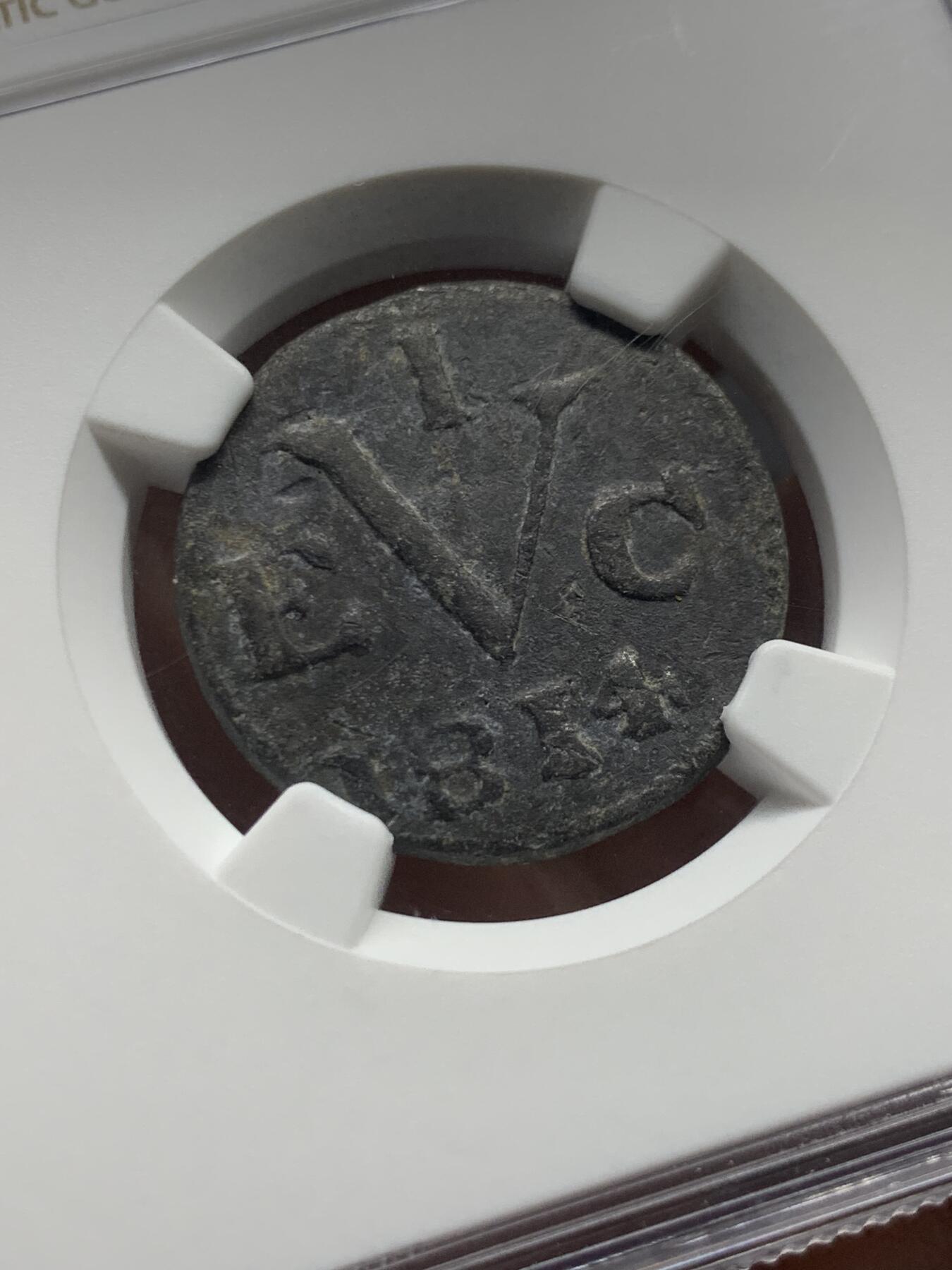 《竞宝斋》第415场 周日，周一，2场连拍 （全场包邮） NGC VFD 英属东印度公司爪哇岛1814年1杜伊特锡币，锡币保存不易。
