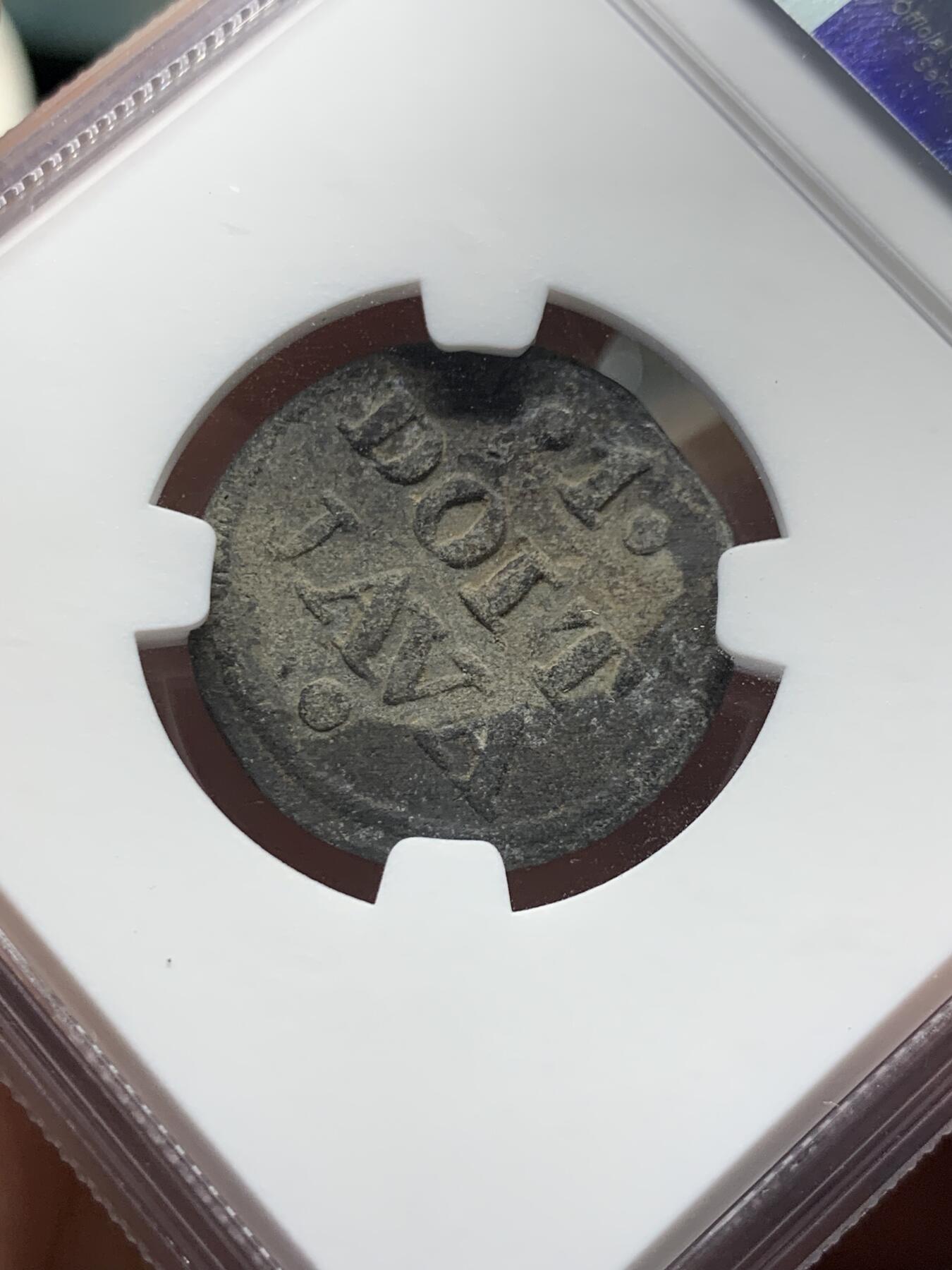 《竞宝斋》第415场 周日，周一，2场连拍 （全场包邮） NGC VFD 英属东印度公司爪哇岛1814年1杜伊特锡币，锡币保存不易。