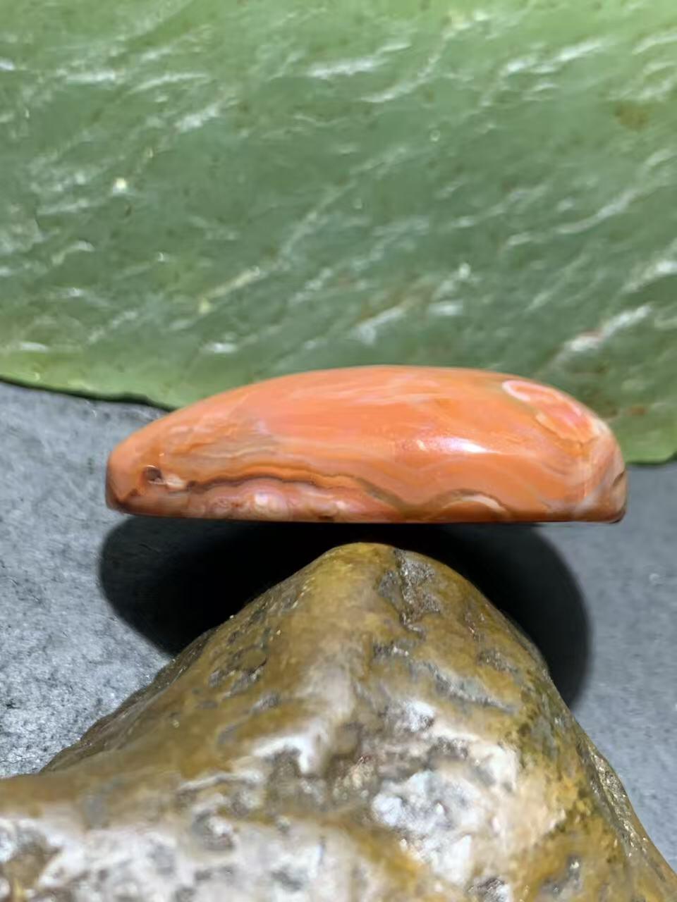 罕见川料南红玛瑙晶洞吊坠一个，