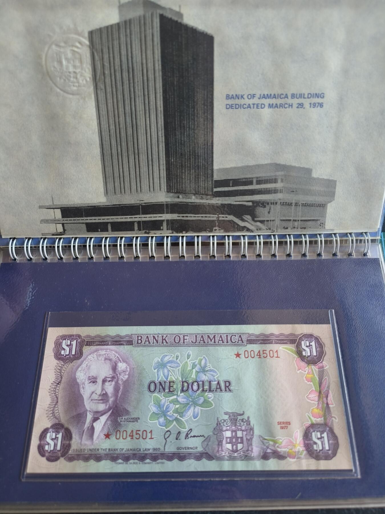 世界靓号纸钞第七十四期 1977年牙买加1 2 5 10元大全套 稀少全同号 全新UNC 带原装册子