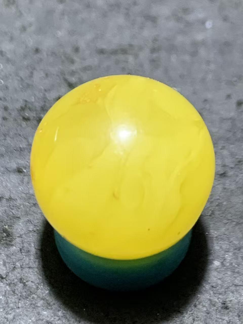 天然乌克兰原矿蜜蜡圆珠一颗 蜡色浓郁 原矿无优化 通货特价一颗