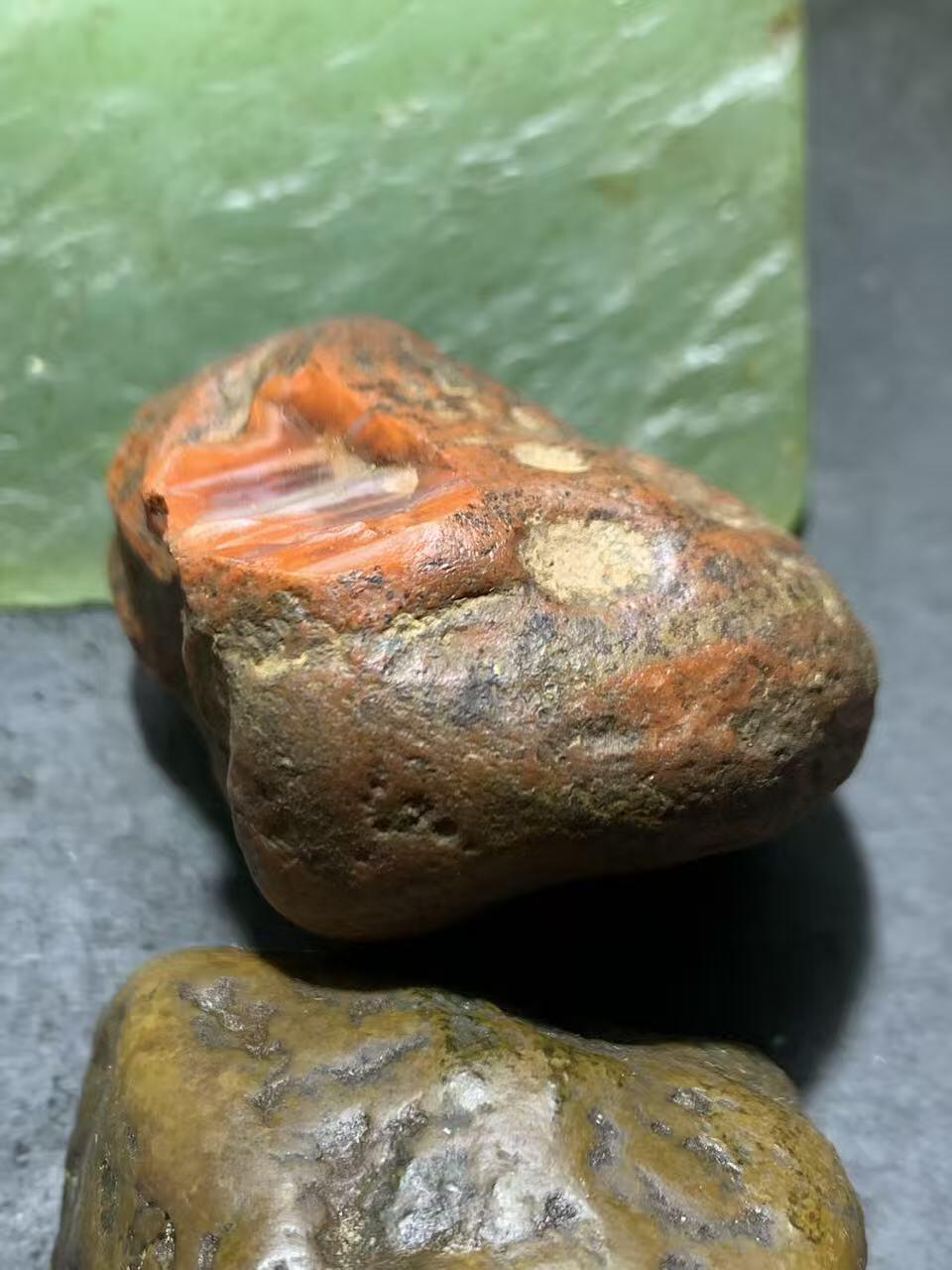 精美老柿子红皮开窗料荔枝冻南红玛瑙原石一颗