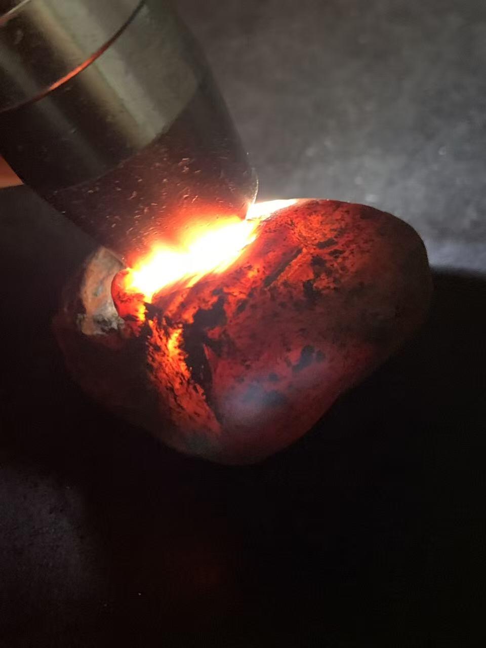 精美老柿子红皮开窗料荔枝冻南红玛瑙原石一颗