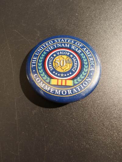 老王徽章第146期 -  美国越南战争50周年证章    直径45mm