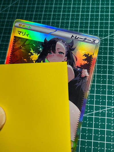 【关注参拍有赠卡】显眼宝30期  - DIANTU卡PAI     宝可梦人物系列   玛莉5   共1张艺术卡   折光彩闪工艺  大卡尺寸  63*88