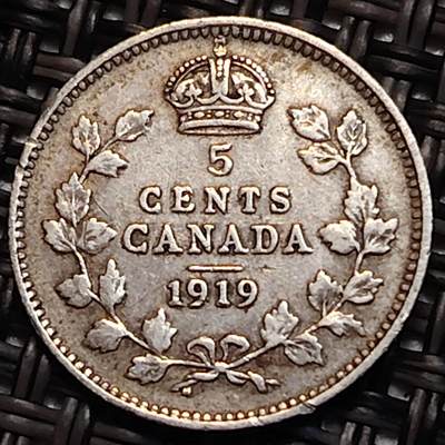 布加迪🐬～世界钱币(上海)🌾第 239 期 /  各国套币和散币 - 加拿大🇨🇦 1919年 5分 银币