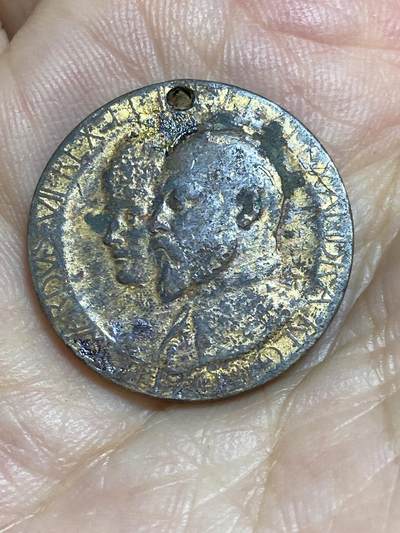 2025年第八十六场(总第一百一十二场）外国好品散币(免佣金) - 英国🇬🇧1902年纪念章(爱德华七世和亚历山德拉王后加冕纪念章)