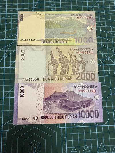 【炜奕收藏】，第四十三期 印尼1000-10000卢比3张，UNC品相
