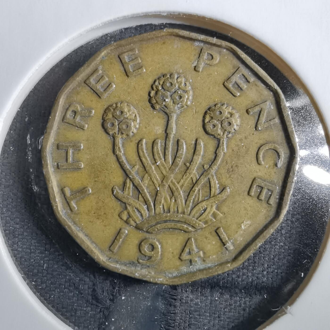 沼泽如烟--第830场 英国1941年3便士
