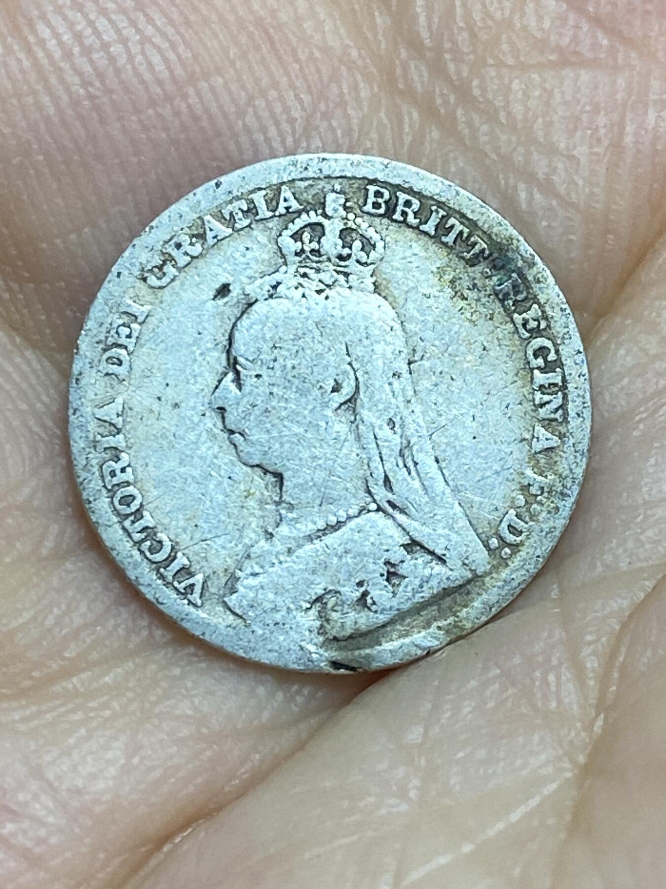 2025年第八十六场(总第一百一十二场）外国好品散币(免佣金) 英国🇬🇧1891年3便士银币(维多利亚女王老年高冠，925高银)