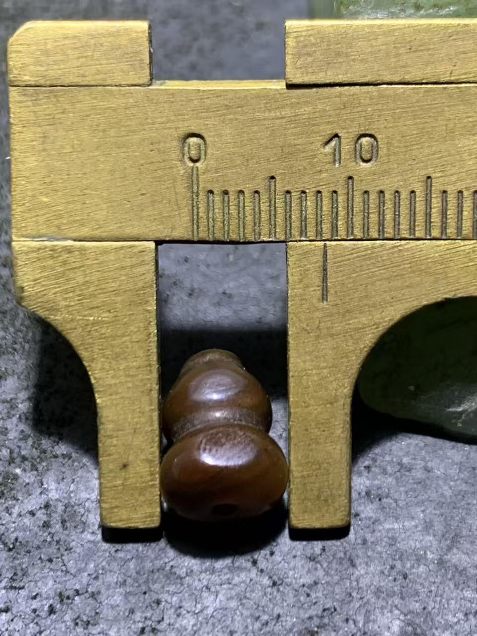 高玉化战国红玛瑙通货葫芦珠一个，