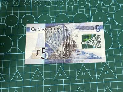 【炜奕收藏】，第四十三期 苏格兰克莱兹戴尔银行5镑，UNC品相，WHS首发冠千位号