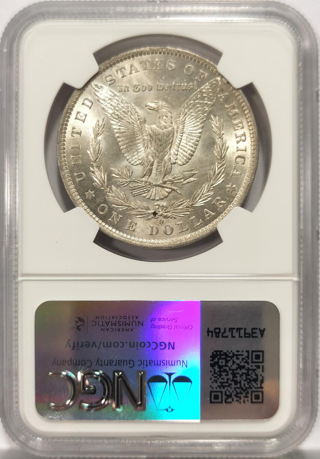 博洋堂世界钱币拍卖第137期（全场包邮） 1884年美国摩根银币O版NGC-MS65，原汁原味淡彩包浆，包浆醇厚舒适，打制深峻，转光强烈细节优秀，币面清爽干净又漂亮，类精制，PL感强烈，状态一流。