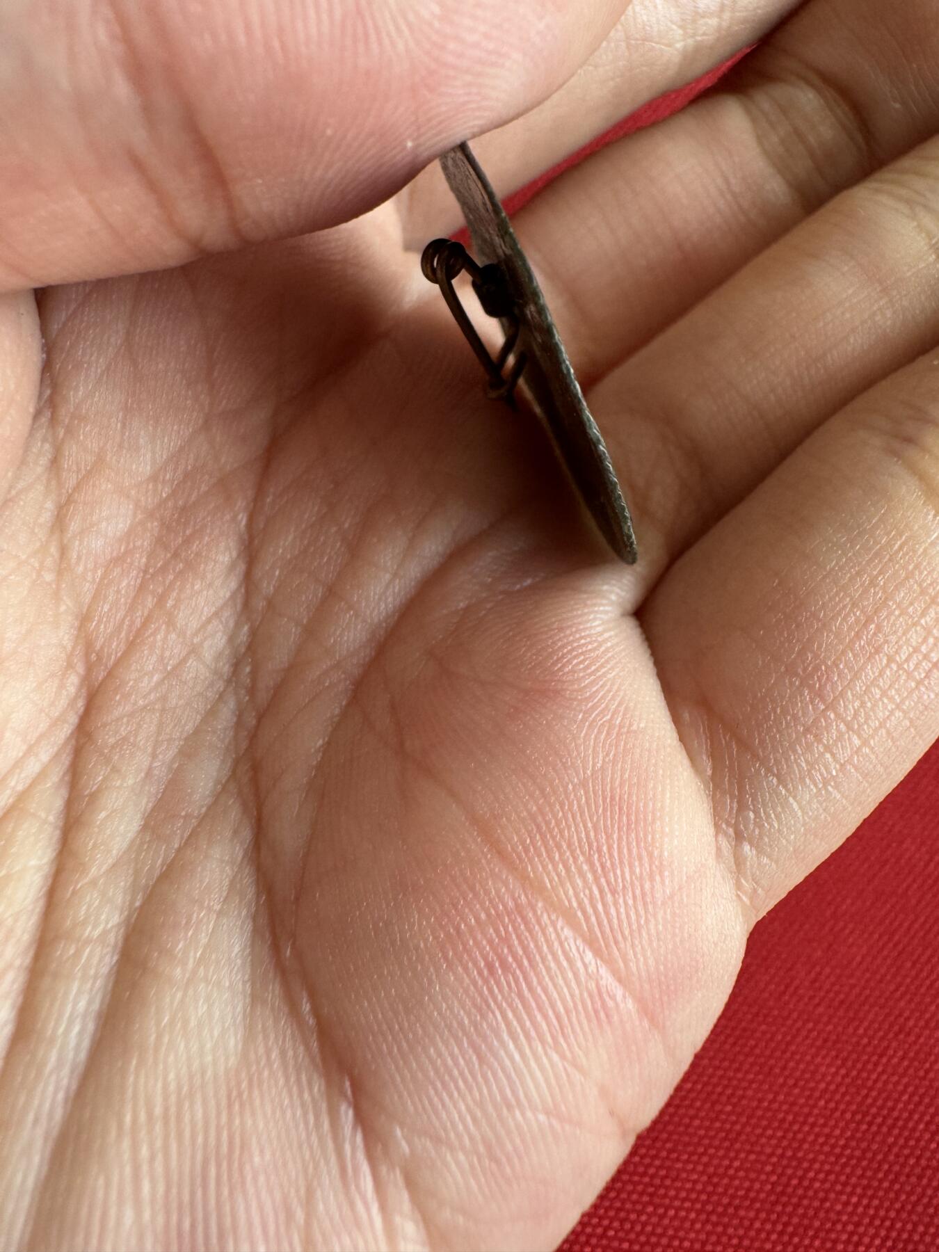 五哥徽章群   8号周一晚上八点4群联拍