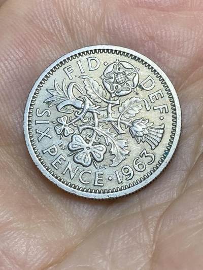 2025年第八十六场(总第一百一十二场）外国好品散币(免佣金) - 英国🇬🇧1963年6便士(伊丽莎白二世青年桂冠第二版)