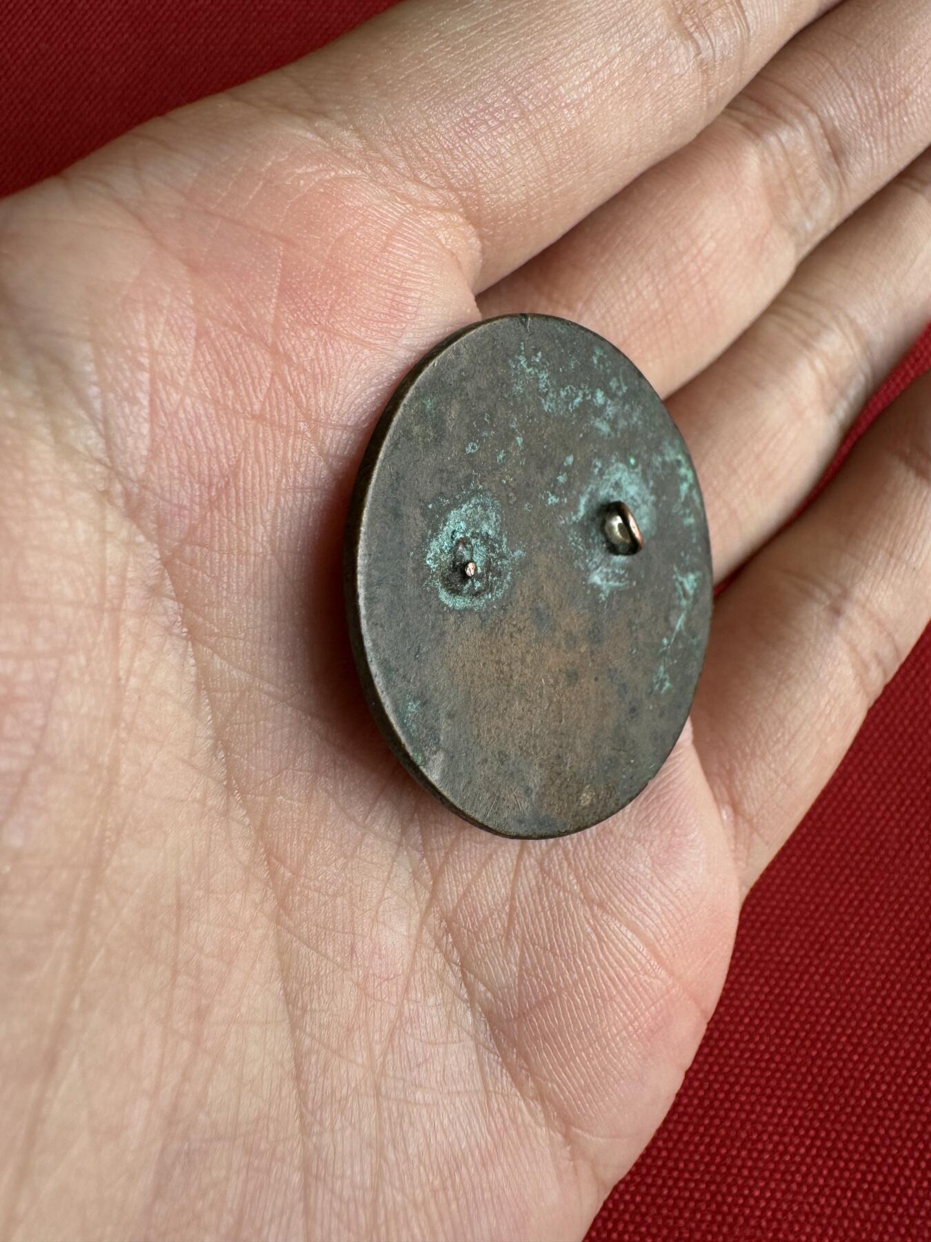 五哥徽章群   8号周一晚上八点4群联拍 漂亮少见的抗日章