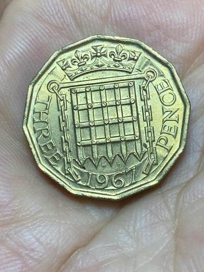 2025年第八十六场(总第一百一十二场）外国好品散币(免佣金) - 英国🇬🇧1967年3便士(伊丽莎白二世青年桂冠，第二版普制币关门年)
