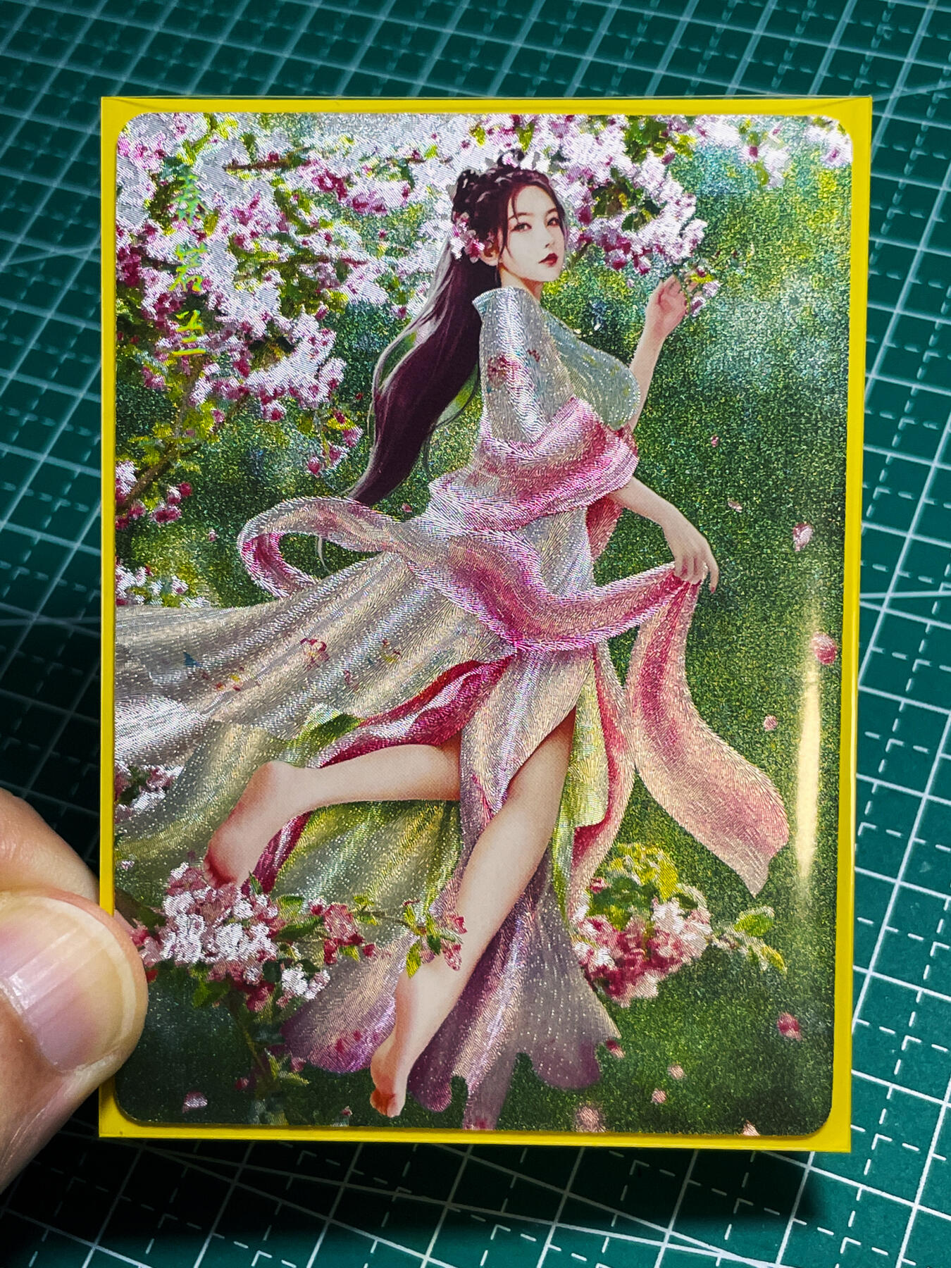 【关注参拍有赠卡】显眼宝30期  燎原卡牌 十二花神粗闪散配 秦若兰一张 粗闪工艺  63*88