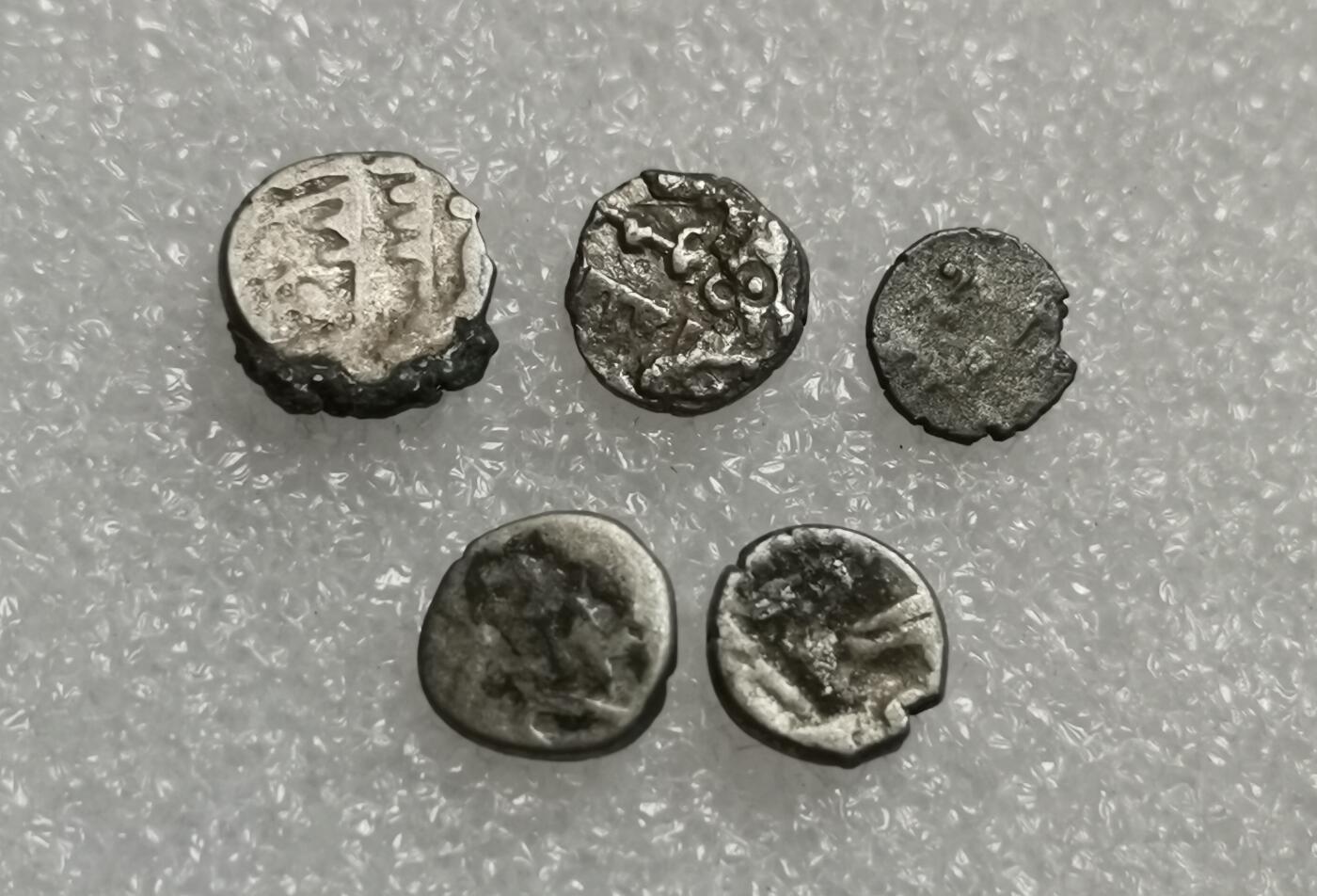 瓶子🏺第206期拍卖会  伊斯兰国家打制银币5枚  不同版