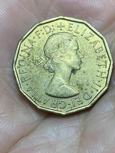 2025年第八十六场(总第一百一十二场）外国好品散币(免佣金) 英国🇬🇧1967年3便士(伊丽莎白二世青年桂冠，第二版普制币关门年)