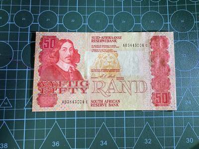 【炜奕收藏】，第四十三期 1990年南非50兰特，UNC品相，该版最大面值
