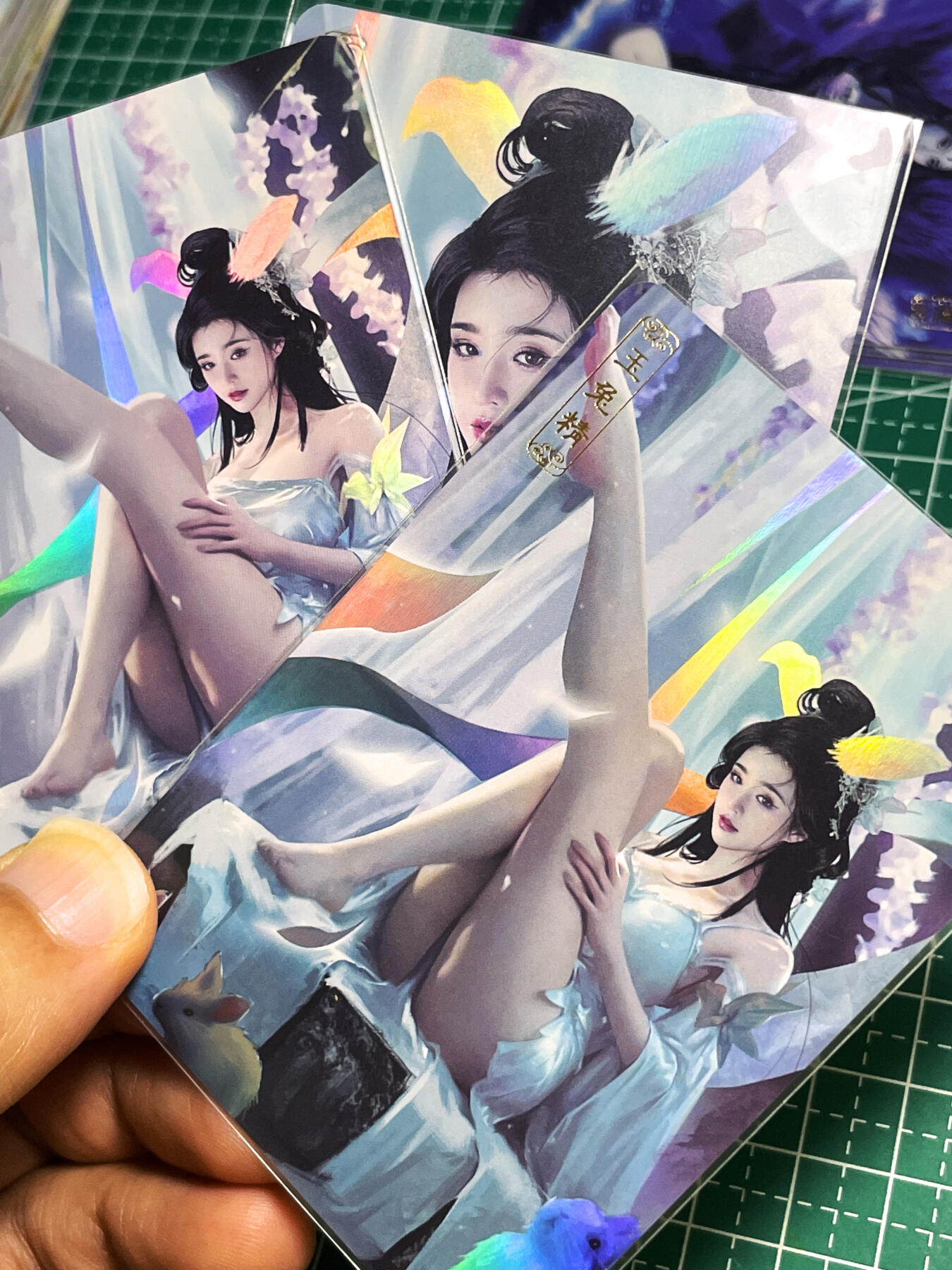 【关注参拍有赠卡】显眼宝30期  卡将卡牌 玉兔精  腿长1.8米的玉兔你见过没 一套3张  金彩工艺   63*88