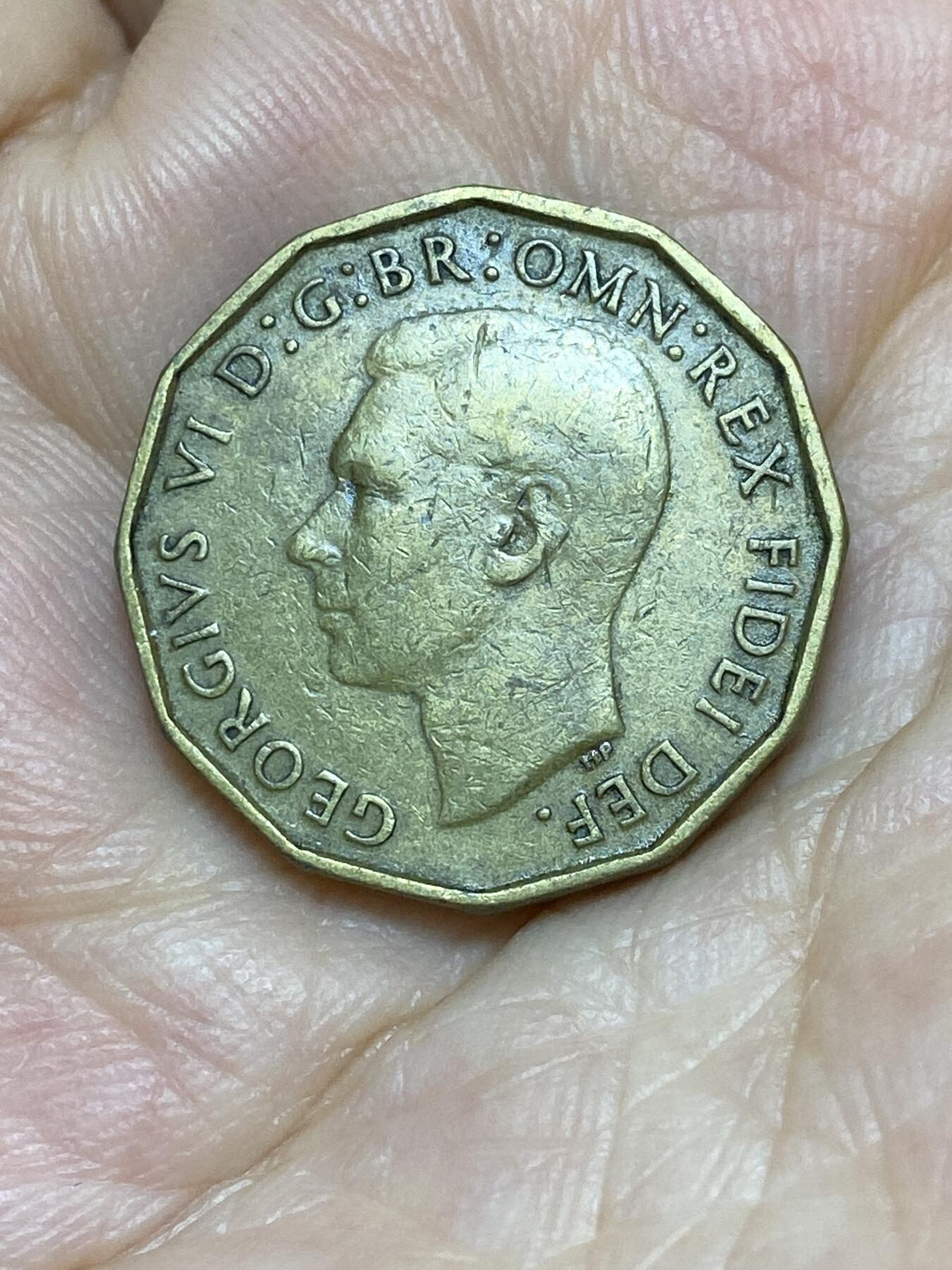 2025年第八十六场(总第一百一十二场）外国好品散币(免佣金) 较少见–英国🇬🇧1950年3便士(乔治六世第二版)
