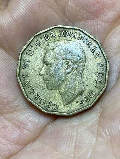 2025年第八十六场(总第一百一十二场）外国好品散币(免佣金) 稀少大特年–英国🇬🇧1949年3便士(乔治六世第二版唯一大特年，首发年)