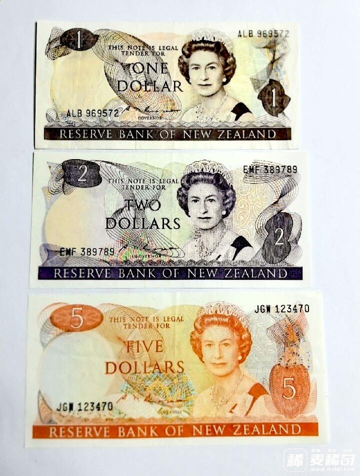 近全新新西兰1985、1989年1、2、5元顺子号（789、1234）靓品纸币一套