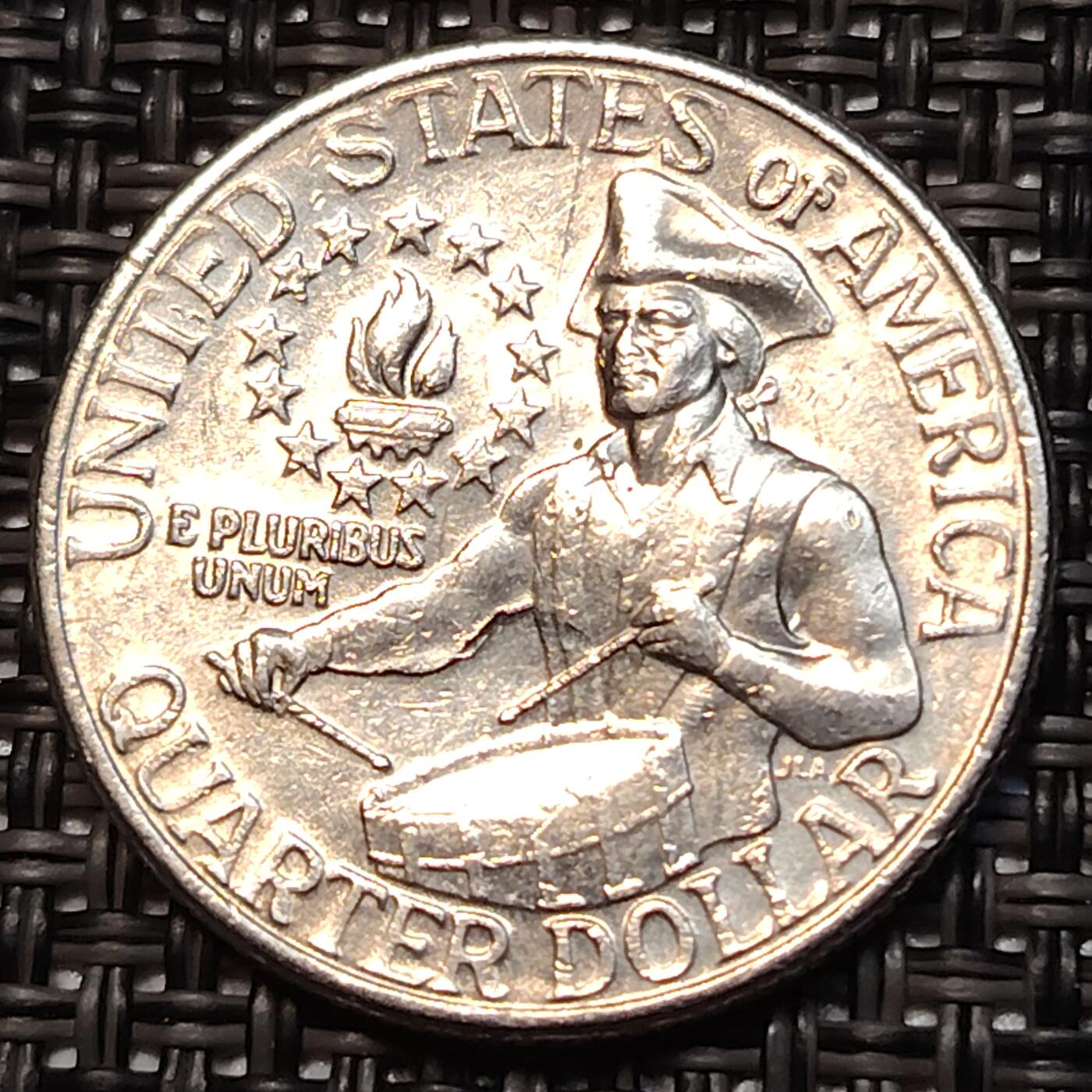 布加迪🐬～世界钱币(上海)🌾第 240 期 /  各国套币和散币 美国🇺🇸 1976年 25分 建国200周年纪念币